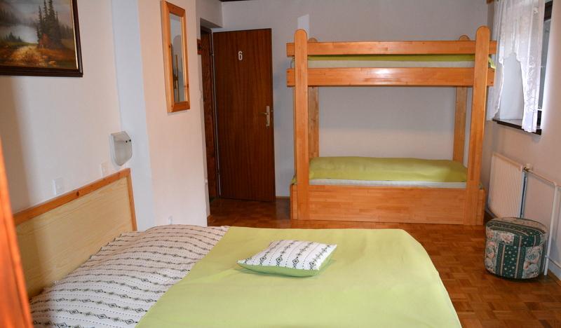 Rooms Barovc By The Lake Jasna Kranjska Gora Extérieur photo Hostel room in Ljubljana, Slovenia